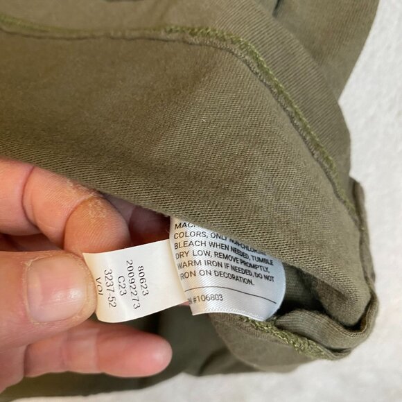 Duluth Mens Long Sleeve T-Shirt XL Olive Drab Green With Beaver Flag Design - Picture 8 of 10